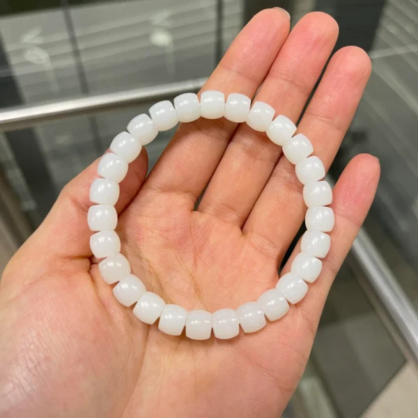 #01281420 White Agate Fashion Straight-Cut Bead Bracelet - Image 2