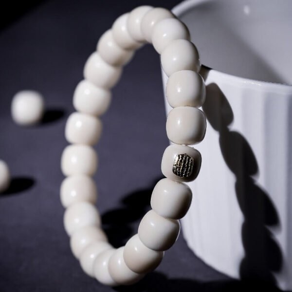 #02060120 white-jade bodhi seeds with brand label Buddha bracelet - Image 6